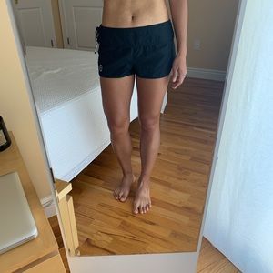 ROXY Surf / Board Shorts Black